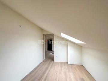 Apartamento T2 para Venda em Marvila, Ribeira Santarém, São Salvador, São Nicolau