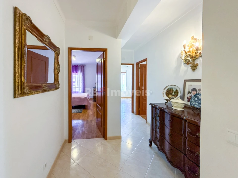 Apartamento T4 para Venda em São João Baptista Foto 28