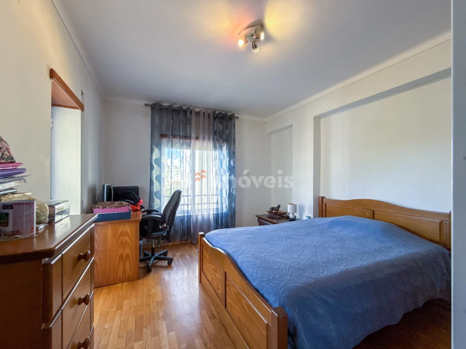 Apartamento T4 para Venda em São João Baptista Foto 32