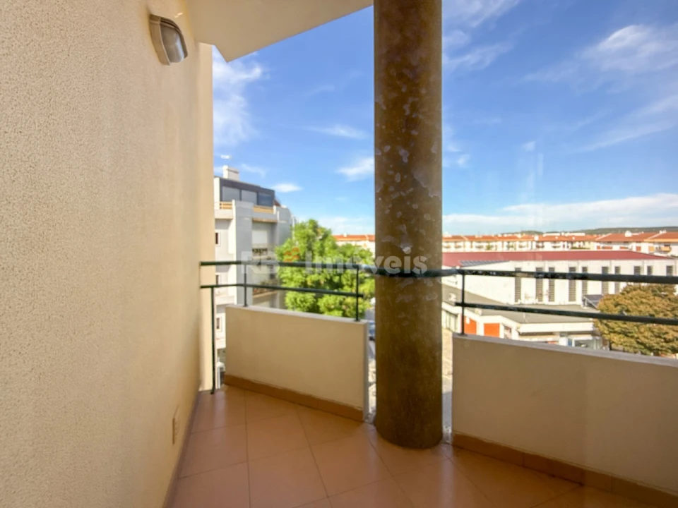 Apartamento T4 para Venda em São João Baptista Foto 37