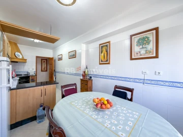 Apartamento T4 para Venda em São João Baptista