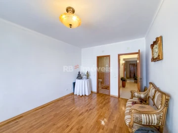 Apartamento T4 para Venda em São João Baptista