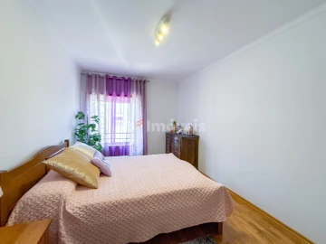 Apartamento T4 para Venda em São João Baptista