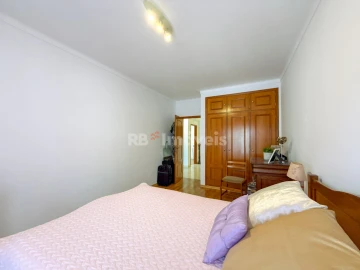 Apartamento T4 para Venda em São João Baptista