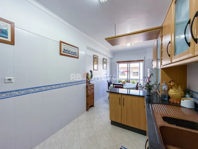 Apartamento T4 para Venda em São João Baptista Foto 3