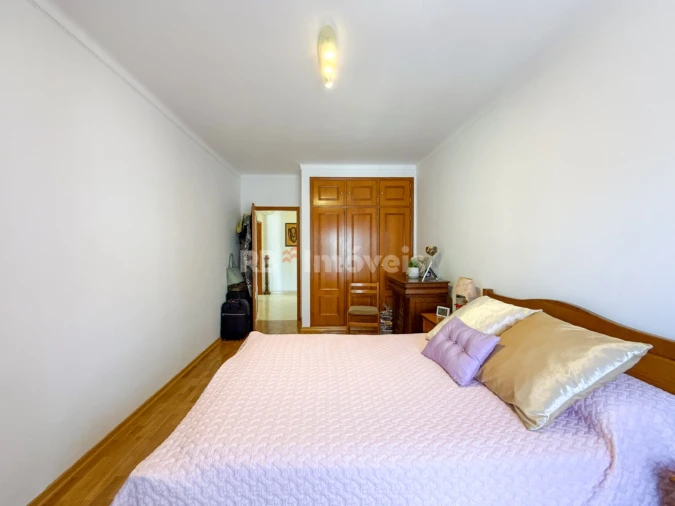 Apartamento T4 para Venda em São João Baptista Foto 44