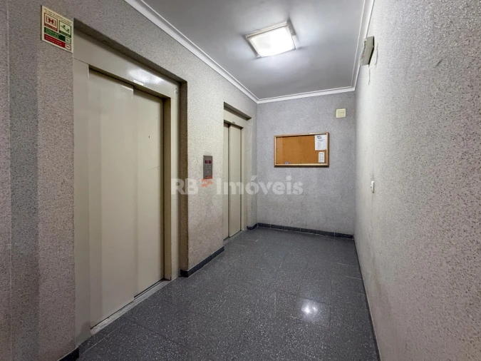 Apartamento T4 para Venda em São João Baptista Foto 48