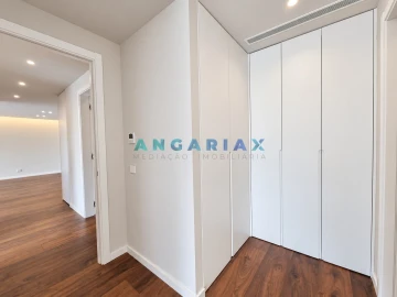 Apartamento T2 para Arrendamento em Marrazes e Barosa