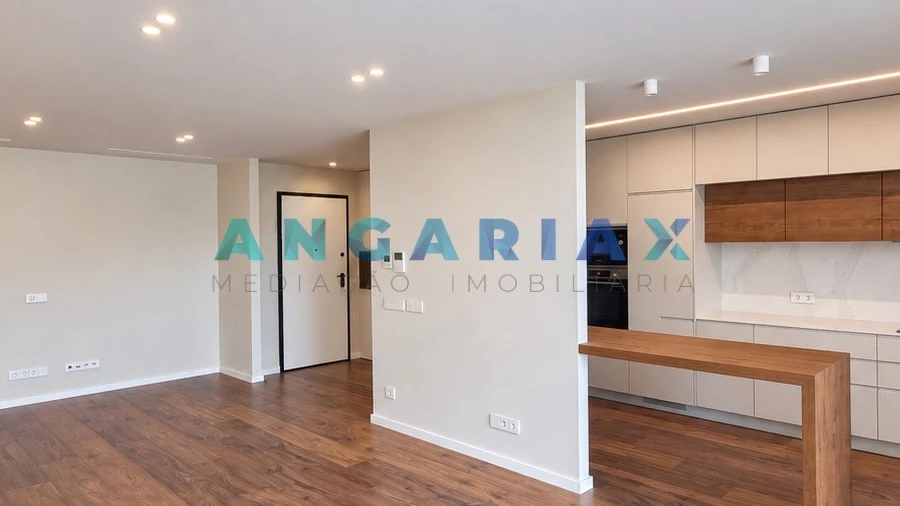 Apartamento T2 para Arrendamento em Marrazes e Barosa