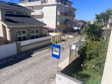 Moradia T3 para Arrendamento em Mindelo