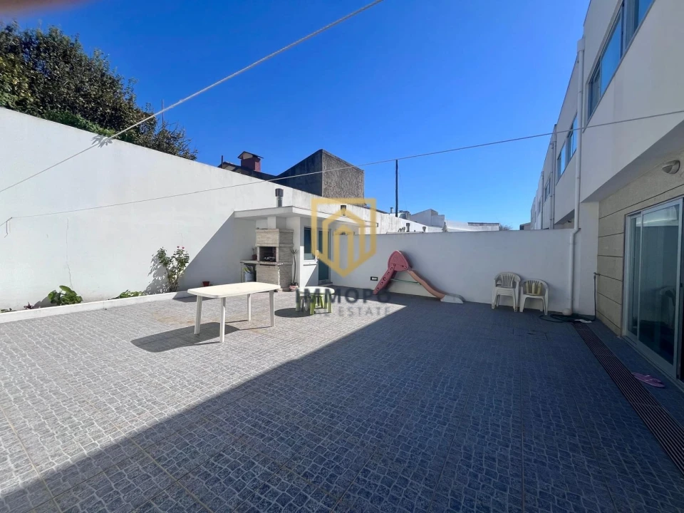 Moradia T3 para Arrendamento em Mindelo Foto 2