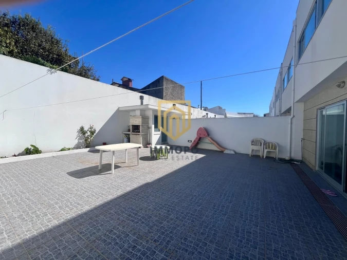 Moradia T3 para Arrendamento em Mindelo Foto 2