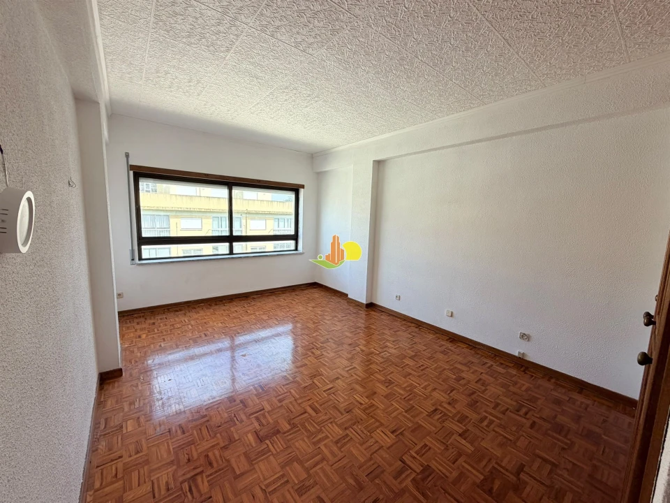 Apartamento T2 para Arrendamento em Buarcos Foto 17