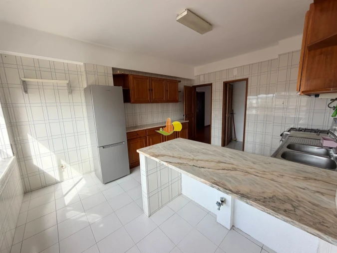 Apartamento T2 para Arrendamento em Buarcos Foto 3