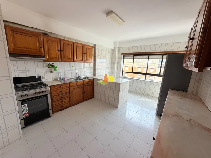 Apartamento T2 para Arrendamento em Buarcos Foto 5