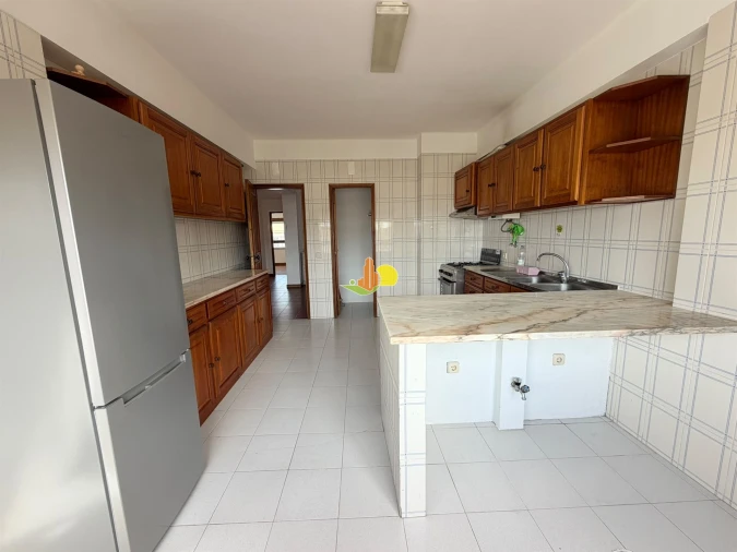 Apartamento T2 para Arrendamento em Buarcos Foto 4