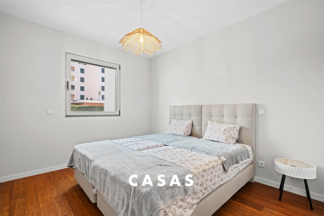 Apartamento T2 para Arrendamento em São Martinho Foto 17
