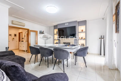 Apartamento T3 para Venda em Marvila, Ribeira Santarém, São Salvador, São Nicolau
