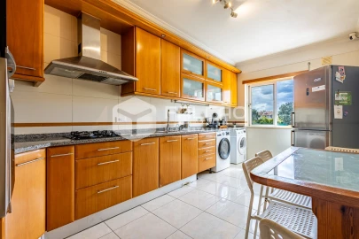 Apartamento T3 para Venda em Marvila, Ribeira Santarém, São Salvador, São Nicolau