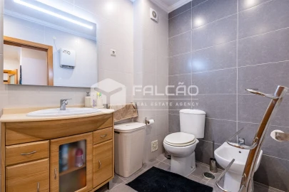 Apartamento T3 para Venda em Marvila, Ribeira Santarém, São Salvador, São Nicolau