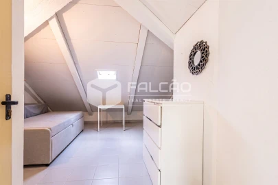 Apartamento T3 para Venda em Marvila, Ribeira Santarém, São Salvador, São Nicolau