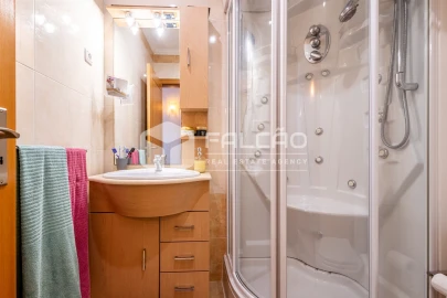 Apartamento T3 para Venda em Marvila, Ribeira Santarém, São Salvador, São Nicolau