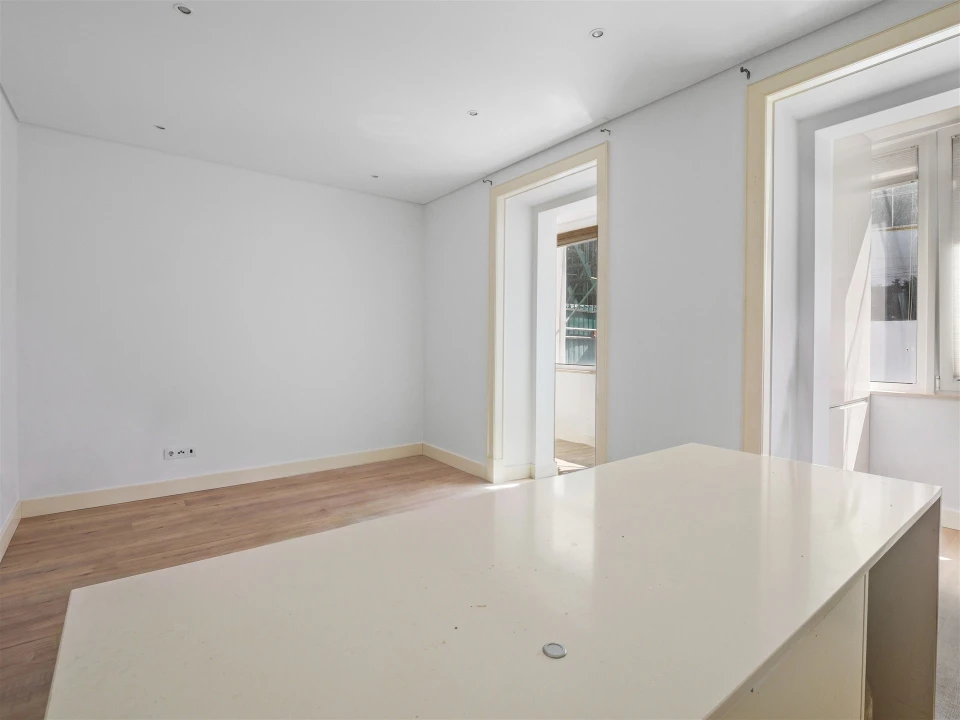 Apartamento T2 para Arrendamento em Penha de França Foto 2