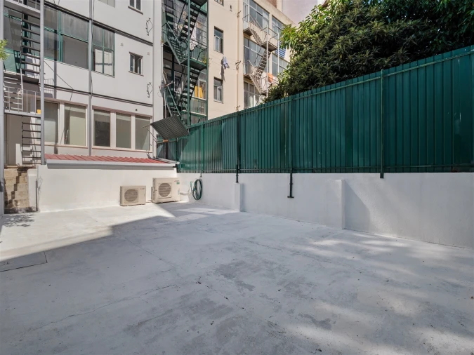 Apartamento T2 para Arrendamento em Penha de França Foto 18