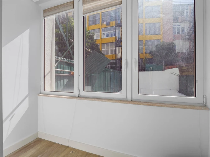 Apartamento T2 para Arrendamento em Penha de França Foto 16