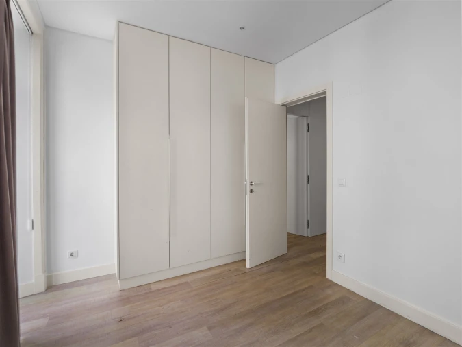 Apartamento T2 para Arrendamento em Penha de França Foto 9