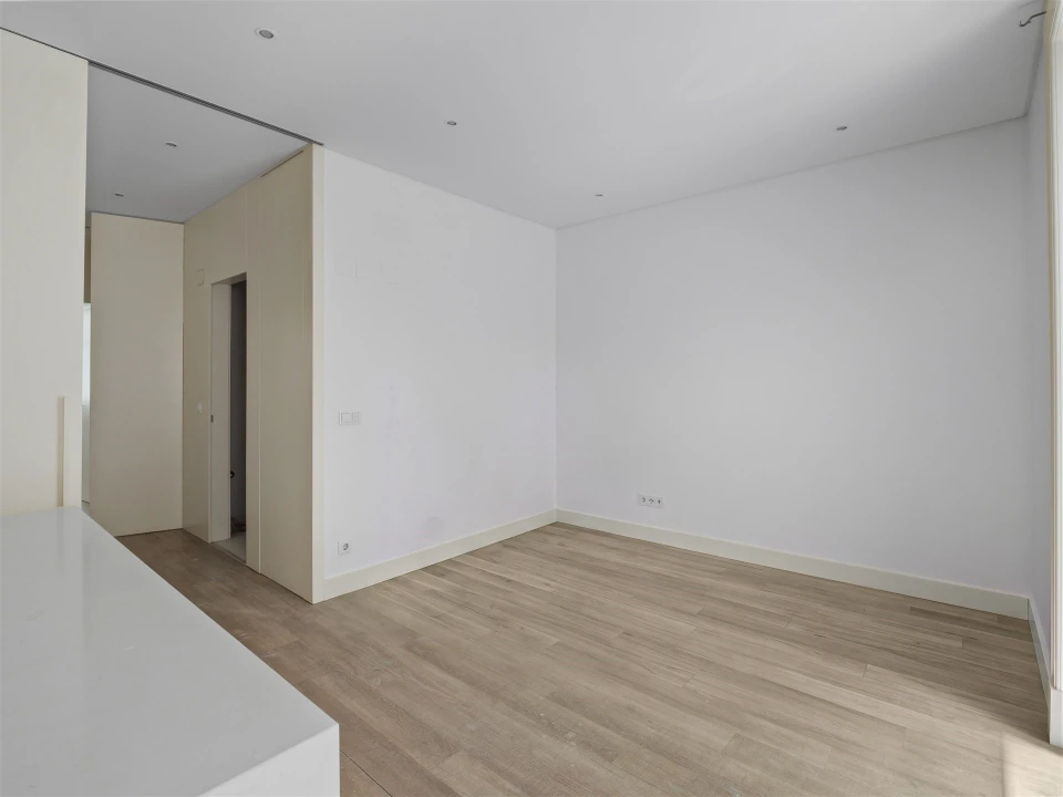 Apartamento T2 para Arrendamento em Penha de França Foto 14