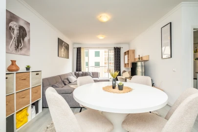 Apartamento T3 para Venda em Caniço