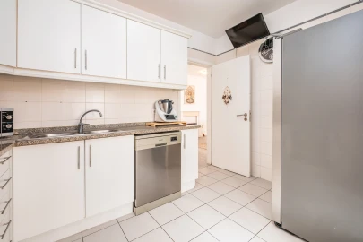 Apartamento T3 para Venda em Caniço