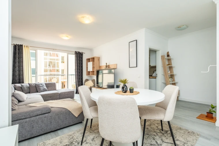 Apartamento T3 para Venda em Caniço Foto 3