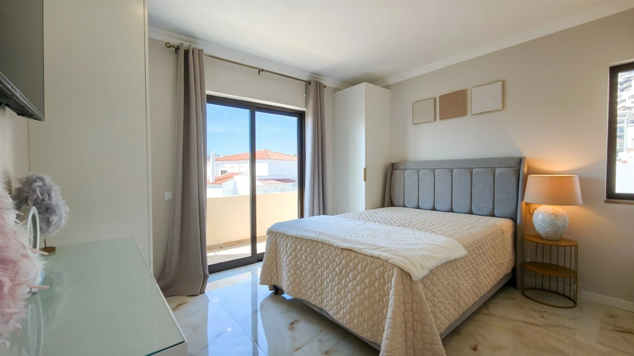 Apartamento T1 para Venda em Albufeira e Olhos de Água Foto 2
