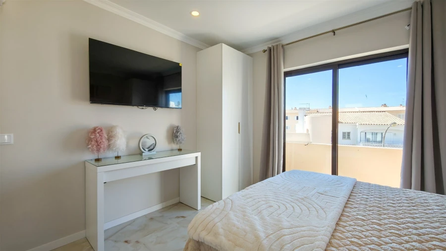 Apartamento T1 para Venda em Albufeira e Olhos de Água Foto 14