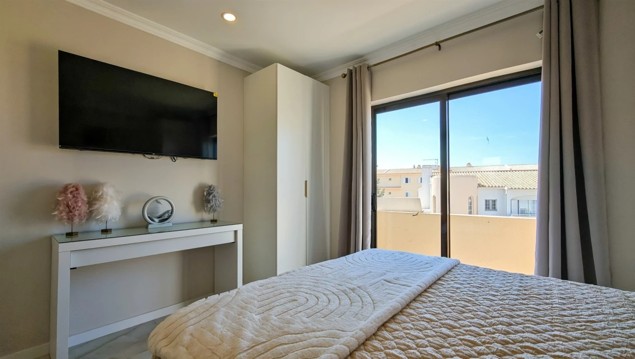 Apartamento T1 para Venda em Albufeira e Olhos de Água Foto 16