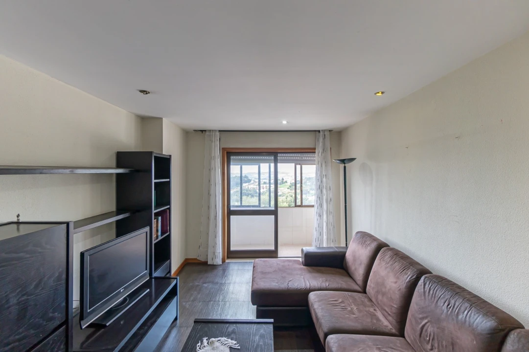 Apartamento T3 para Arrendamento em Gondomar (São Cosme), Valbom e Jovim Foto 4