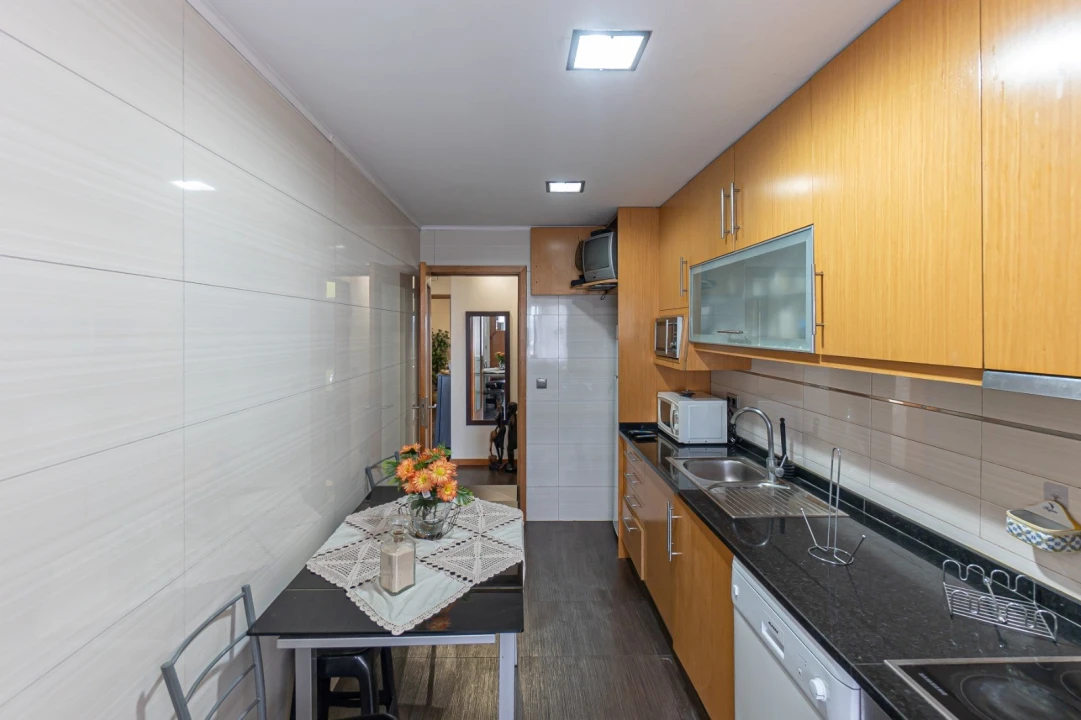 Apartamento T3 para Arrendamento em Gondomar (São Cosme), Valbom e Jovim Foto 10