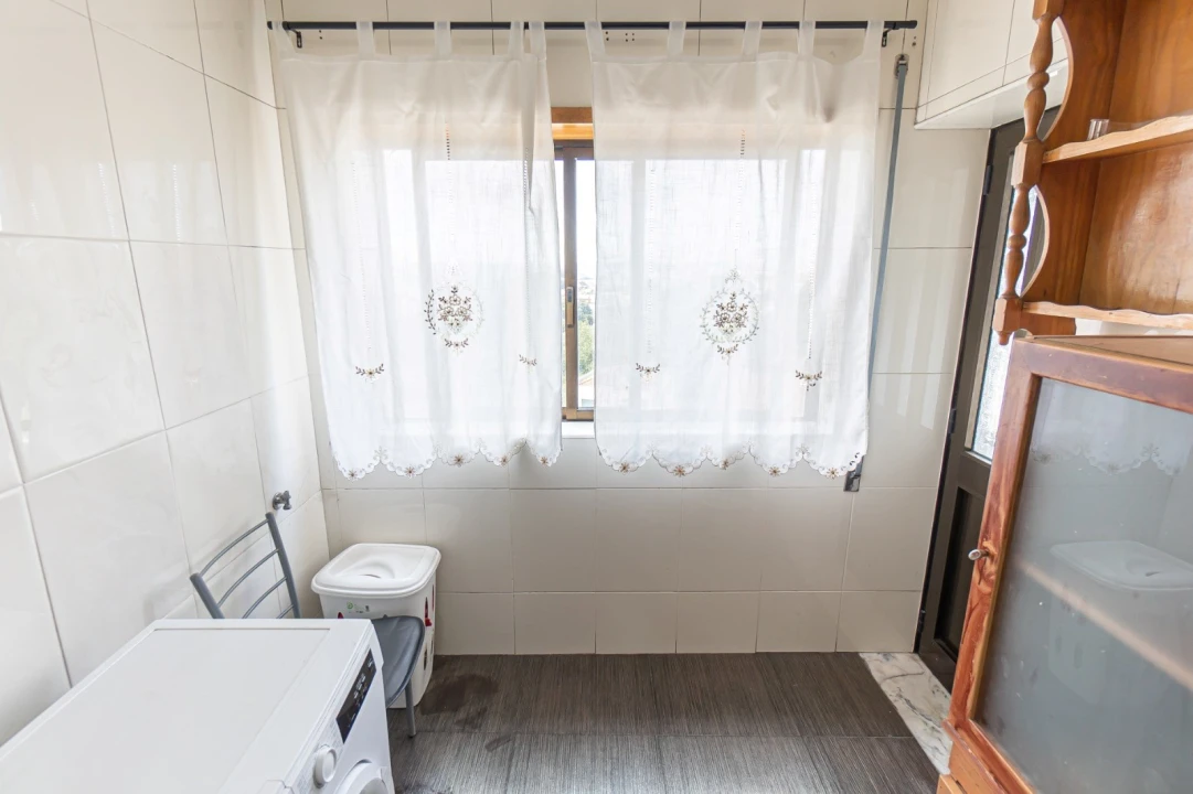 Apartamento T3 para Arrendamento em Gondomar (São Cosme), Valbom e Jovim Foto 12