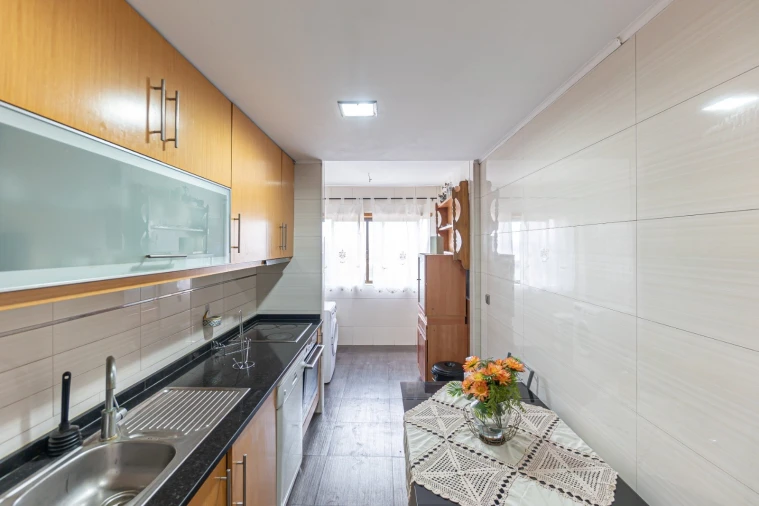 Apartamento T3 para Arrendamento em Gondomar (São Cosme), Valbom e Jovim Foto 9
