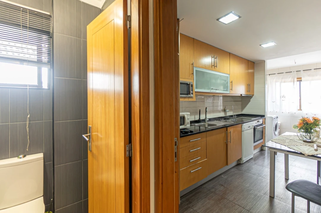 Apartamento T3 para Arrendamento em Gondomar (São Cosme), Valbom e Jovim Foto 7