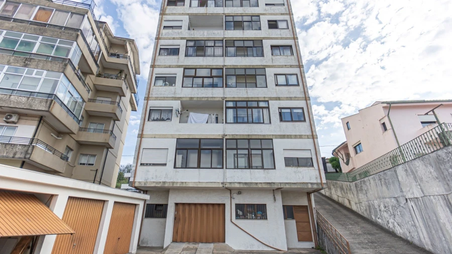 Apartamento T3 para Arrendamento em Gondomar (São Cosme), Valbom e Jovim