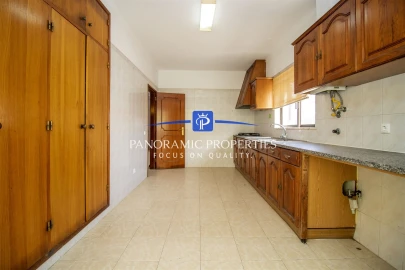 Moradia T4 para Venda em Portimão