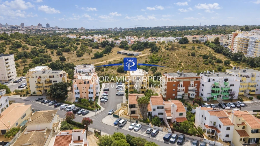 Moradia T4 para Venda em Portimão Foto 2