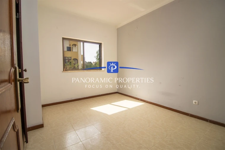 Moradia T4 para Venda em Portimão Foto 16