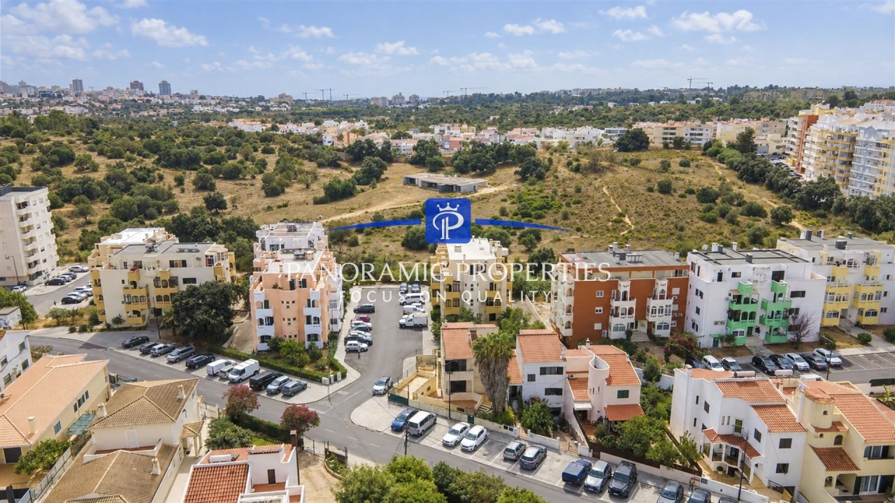 Moradia T4 para Venda em Portimão Foto 2