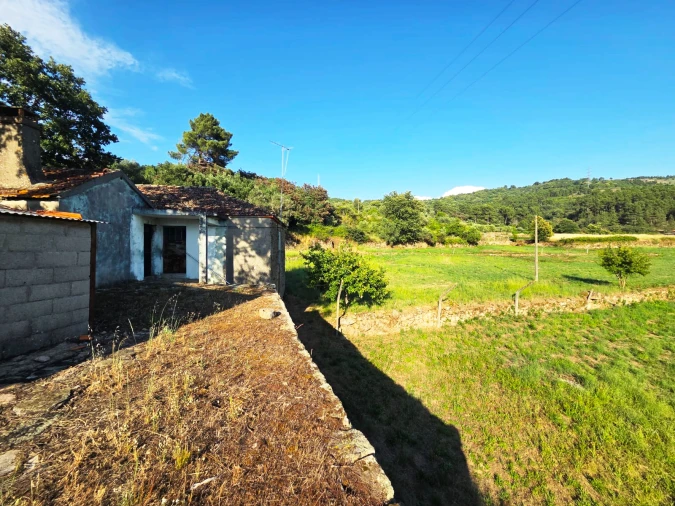 Moradia T3 para Venda em Mondim da Beira Foto 9