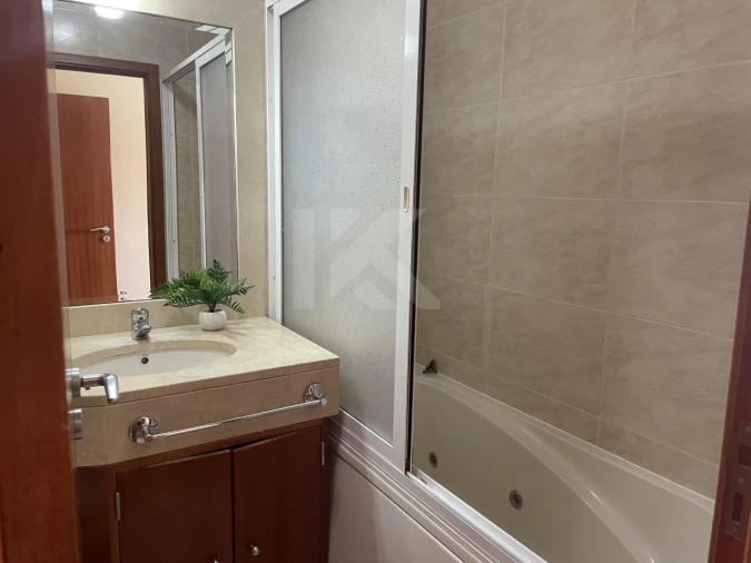 Apartamento T2 para Arrendamento em São Martinho Foto 10