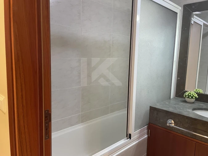 Apartamento T2 para Arrendamento em São Martinho Foto 11